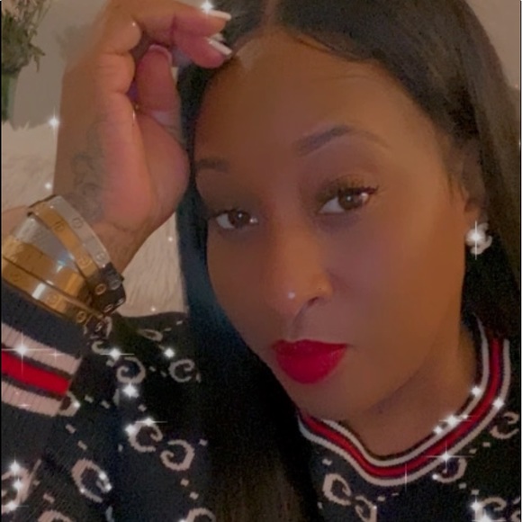 Profile Picture of Latoyia Reliford (@classy_fab35) on Poshmark