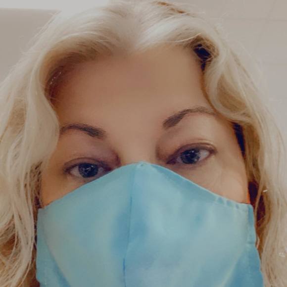 Profile Picture of Holly Gambrall hulse (@hhulse) on Poshmark