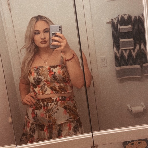 Profile Picture of Amber Krampen (@amberkrampen) on Poshmark