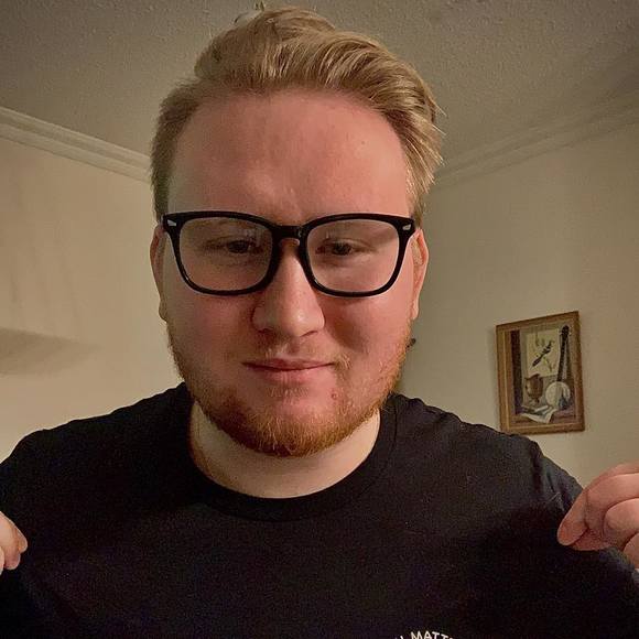 Profile Picture of Quinn Blair (@q_blair) on Poshmark