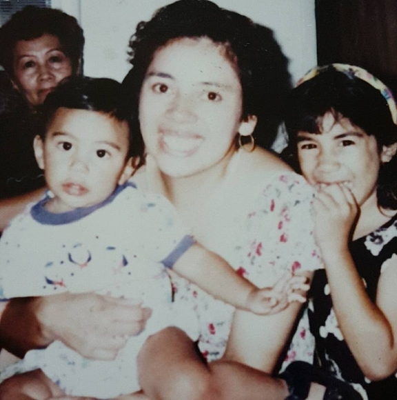 Profile Picture of Kevin Valle (@kevanthony94) on Poshmark