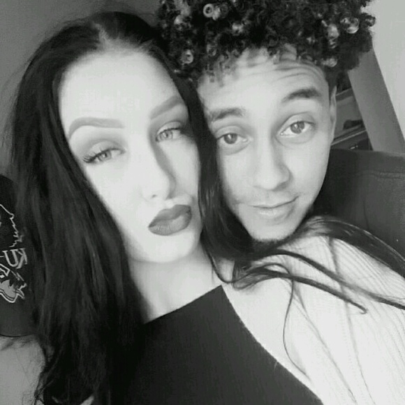 Profile Picture of Brianna Dickerman (@briannad1230) on Poshmark