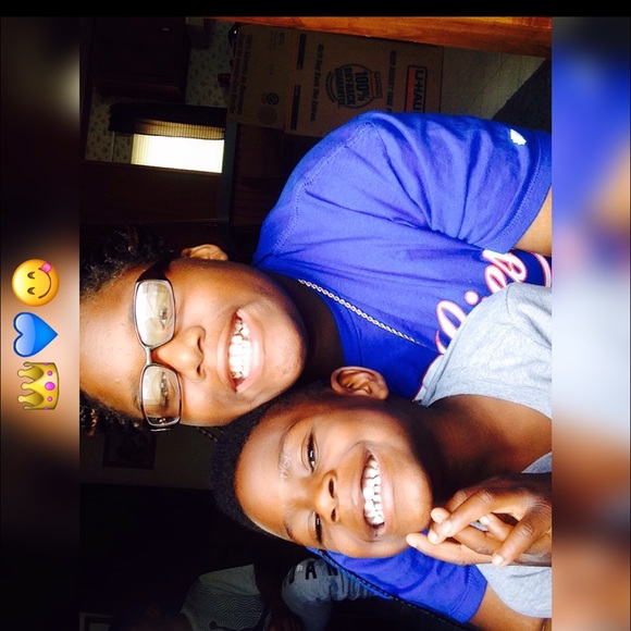 Profile Picture of Tanyah Whitfield (@obeynyah__) on Poshmark