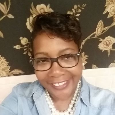 Profile Picture of Sonja Kelly Brewster (@Winkie_skb) on Twitter