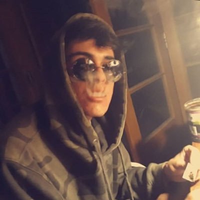Profile Picture of JV®️ (@julianvera07) on Twitter