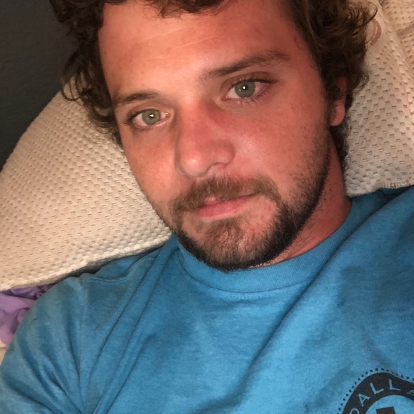 Profile Picture of Justin Slaughter (@justinrox) on Poshmark