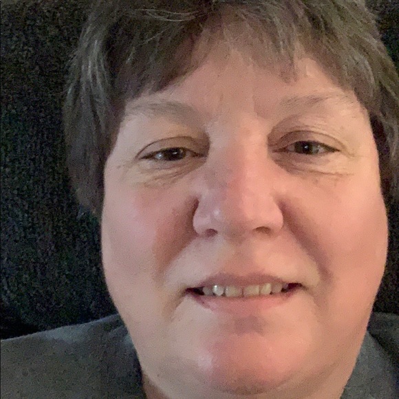 Profile Picture of Rita Karleskint (@drkarl1992) on Poshmark