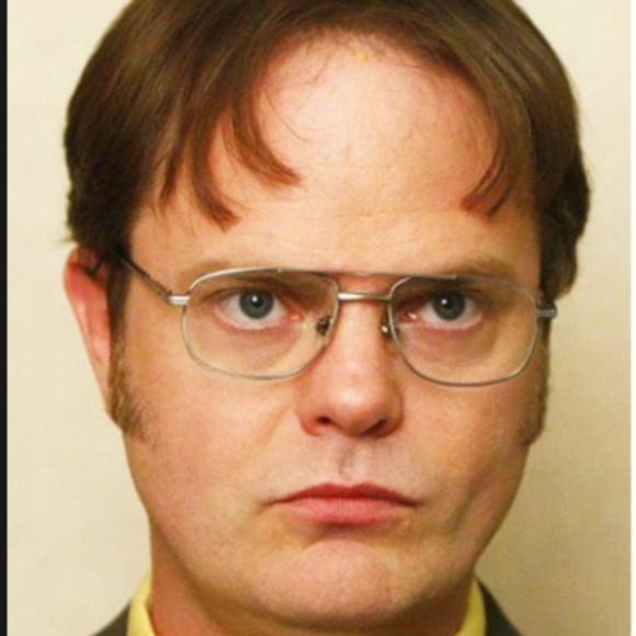 Profile Picture of Shopper Holic (@shopuntilidrop2) on Poshmark