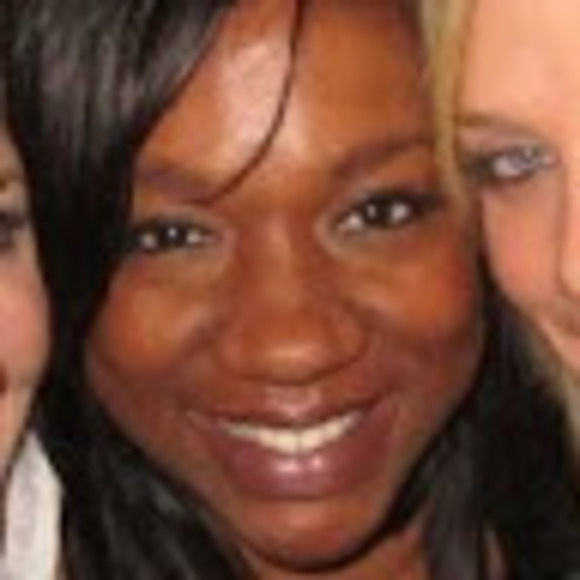 Mikaela Davis - Poshmark Profile Picture of Mikaela Davis (@mikaeladavis90) on Poshmark