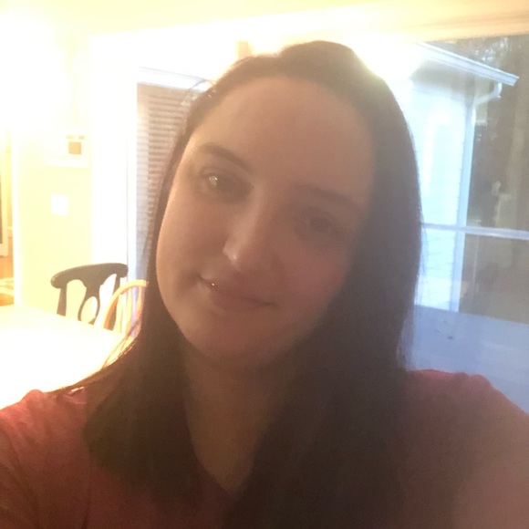 Profile Picture of Whitney Jennings (@doodlebug1989) on Poshmark