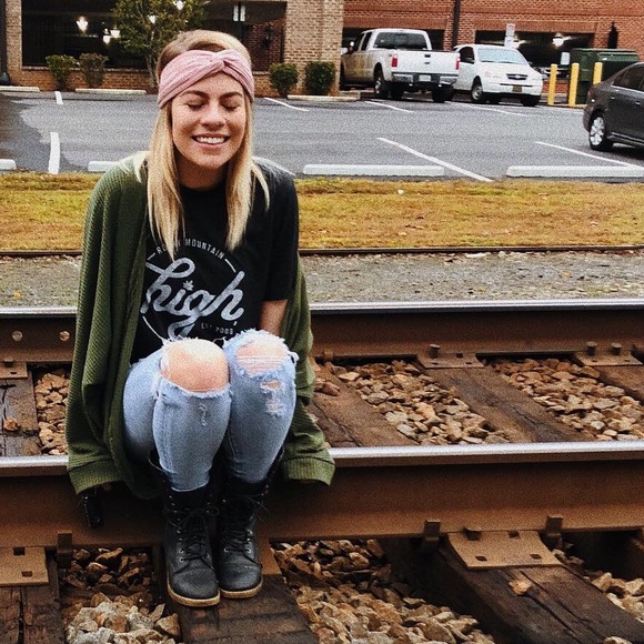 Profile Picture of Makayla Helzerman (@mhelzerman) on Poshmark