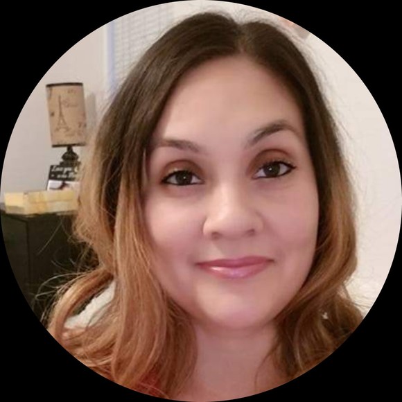 Profile Picture of Maria Carrasco (@diavian32) on Poshmark