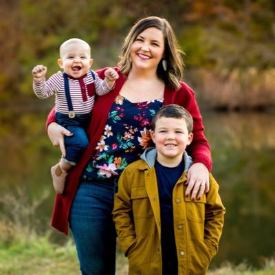 Profile Picture of Megan Newton (@CoachNewtonPE) on Twitter