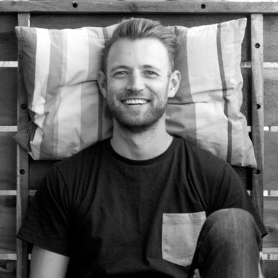 Profile Picture of John Linton (@john7th) on Twitter