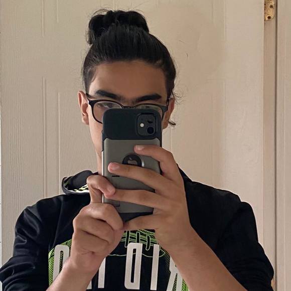 Victor Atallah - Poshmark Profile Picture of Victor Atallah (@victoratallah) on Poshmark