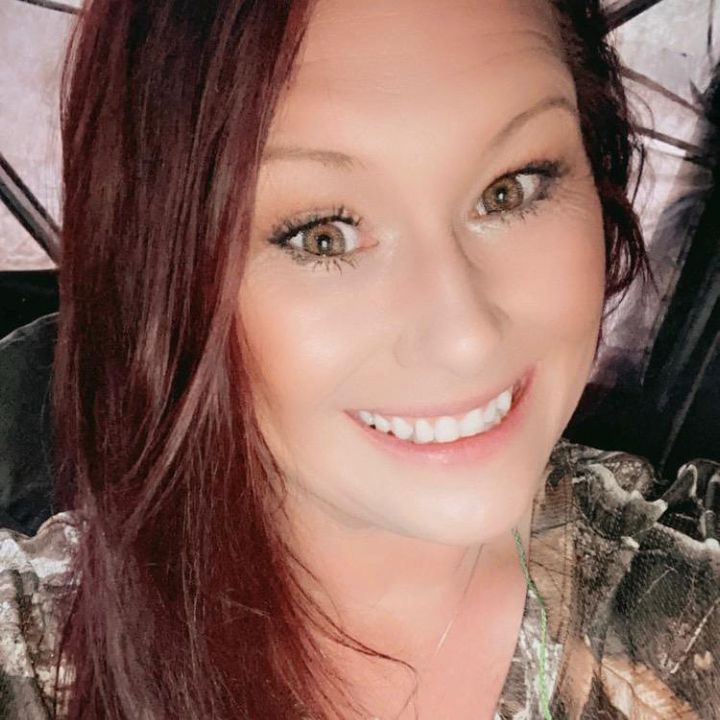 Profile Picture of LoriLou79 🫶🏻🤪🫶🏻 (@lpetrisko79) on Tiktok