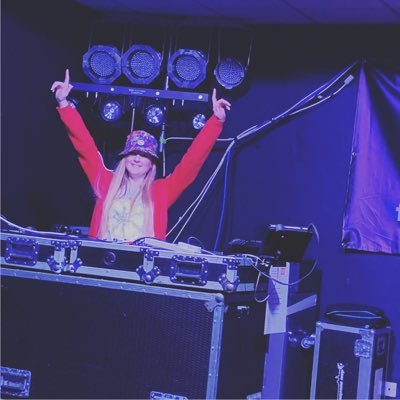 Profile Picture of Laura Beth (@LauraBethReal) on Twitter