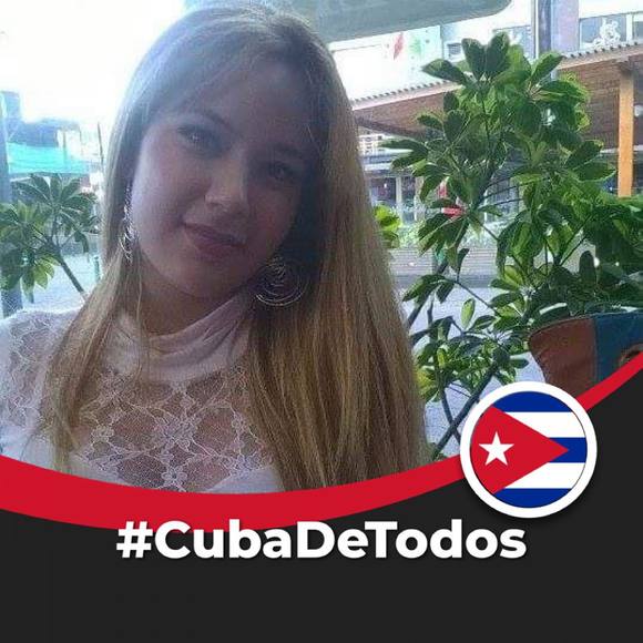 Profile Picture of Liannette Toranzo (@liannette90) on Poshmark