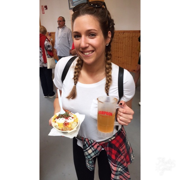 Profile Picture of Aimee Mason (@amason) on Poshmark