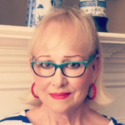 Profile Picture of Nancy Diehl (@Nunnie4Grands) on Twitter