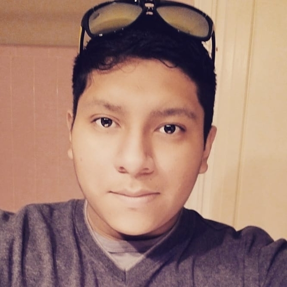 Profile Picture of Iram Gonzalez (@igonzalezcontre) on Poshmark