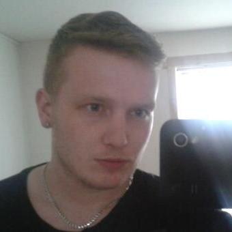 Profile Picture of Darren Chambers (@ViTo_DEE1991) on Twitter