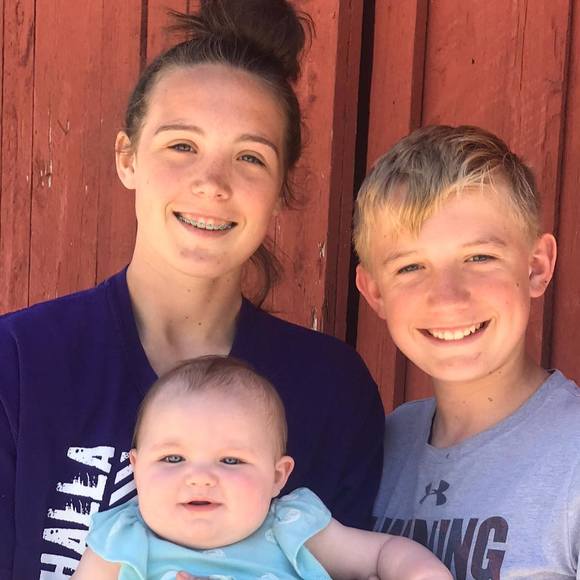 Profile Picture of Alisha Moore (@alishamoore) on Poshmark