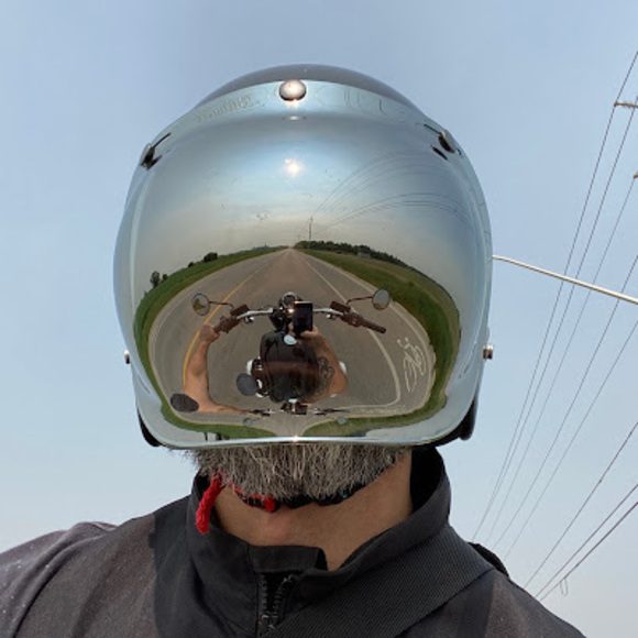 Profile Picture of Adam Dubrowski (@adamdubrowski) on Poshmark