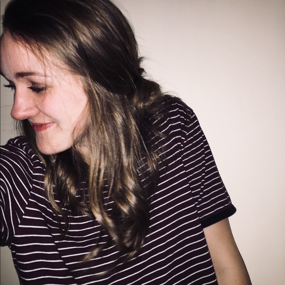 Profile Picture of Abby Meshnick (@ameshnick) on Poshmark