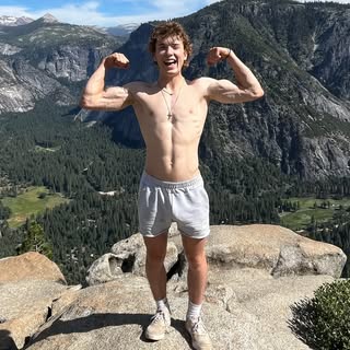 Profile Picture of Casey Coco (@caseycoco) on Instagram