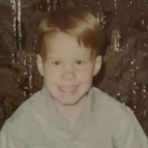 Profile Picture of Sean Tupper (@seantupper) on Poshmark