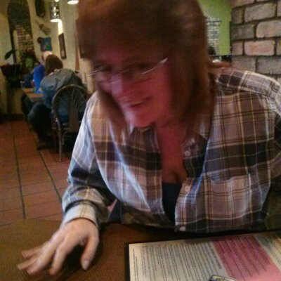Profile Picture of Stephanie Cross (@rusty7278) on Twitter
