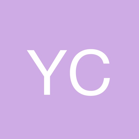 Profile Picture of Yuliya Coderre (@yulicoderre) on Poshmark
