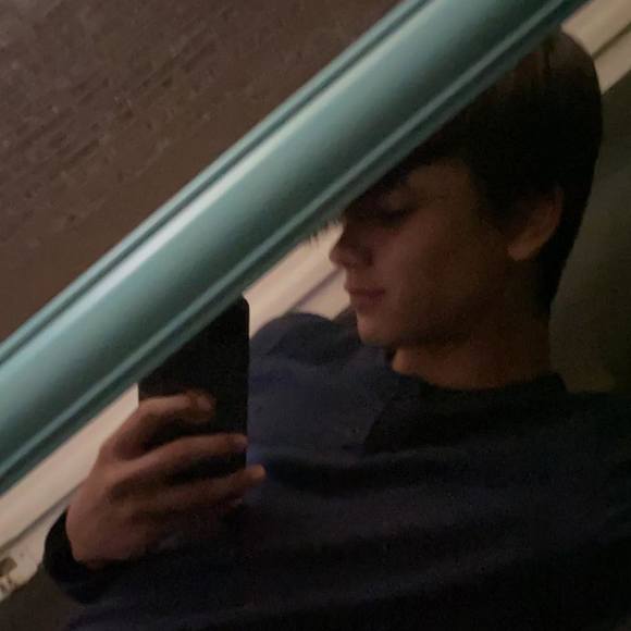 Profile Picture of Brennen Etson (@brennenhcp) on Poshmark