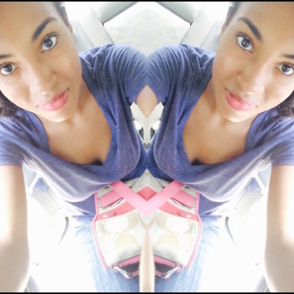 Profile Picture of Shania Mcnish (@shania04) on Poshmark