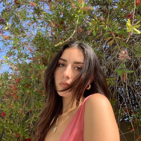 Profile Picture of Mitra Bafekr (@mitra_) on Poshmark