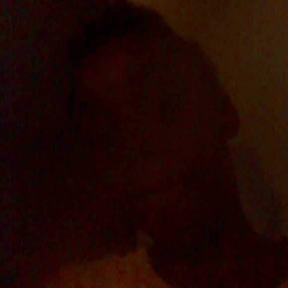 Profile Picture of Lovevina Obeng (@swagvina) on Poshmark