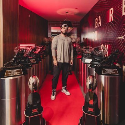 Profile Picture of Nate Chavez (@NateChavez42) on Twitter