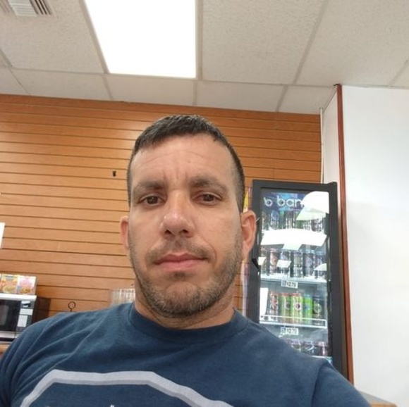 Profile Picture of Neovelys Garcia (@neovelysgarcia) on Poshmark