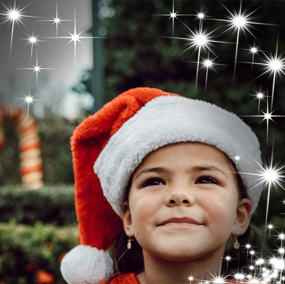 Profile Picture of Lisa Chibbaro pinillos (@leepee) on Poshmark