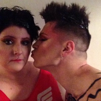 Profile Picture of Kelly Watson (@MommyCookie) on Twitter