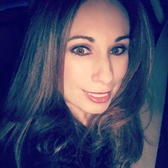 Profile Picture of Idalou Trevino (@g_idalou) on Poshmark