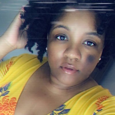 Profile Picture of Miranda Clay (@miran_datruth) on Twitter