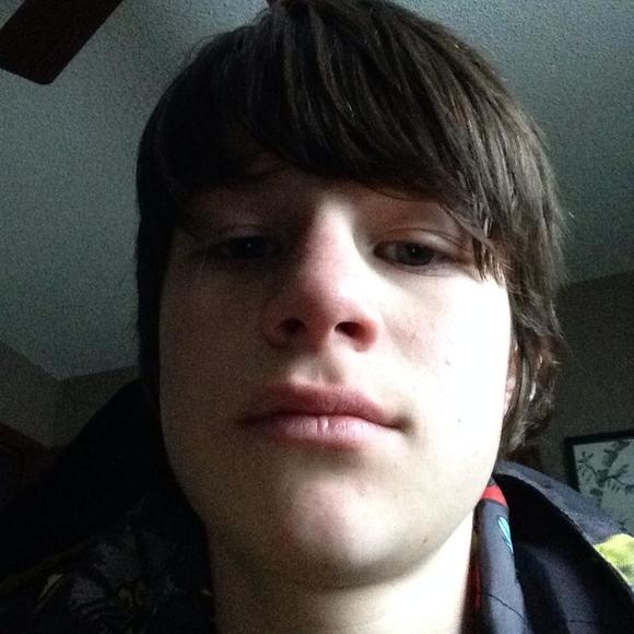 Profile Picture of Aaron Rivers (@hobotacoman) on Poshmark
