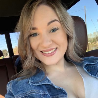 Profile Picture of Alexandra Lafont (@alexlafont_) on Twitter