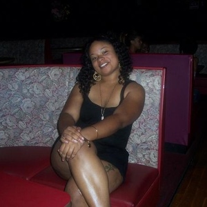 Profile Picture of Amina Calland (@imfatilovehotdogs) on Myspace