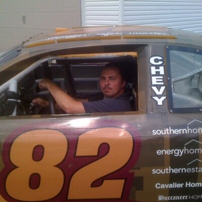 Profile Picture of Chris Bragg (@chrisbragg12) on Twitter