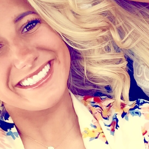 Profile Picture of Kennedy Long (@kennedylong) on Poshmark