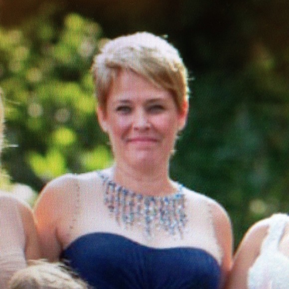 Profile Picture of Kim Napoli (@knapoli) on Poshmark