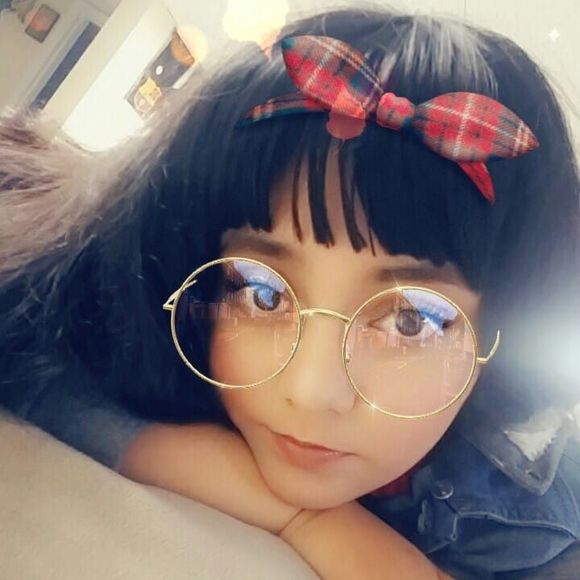 Profile Picture of Goreti Lopez (@goretilr1999) on Poshmark